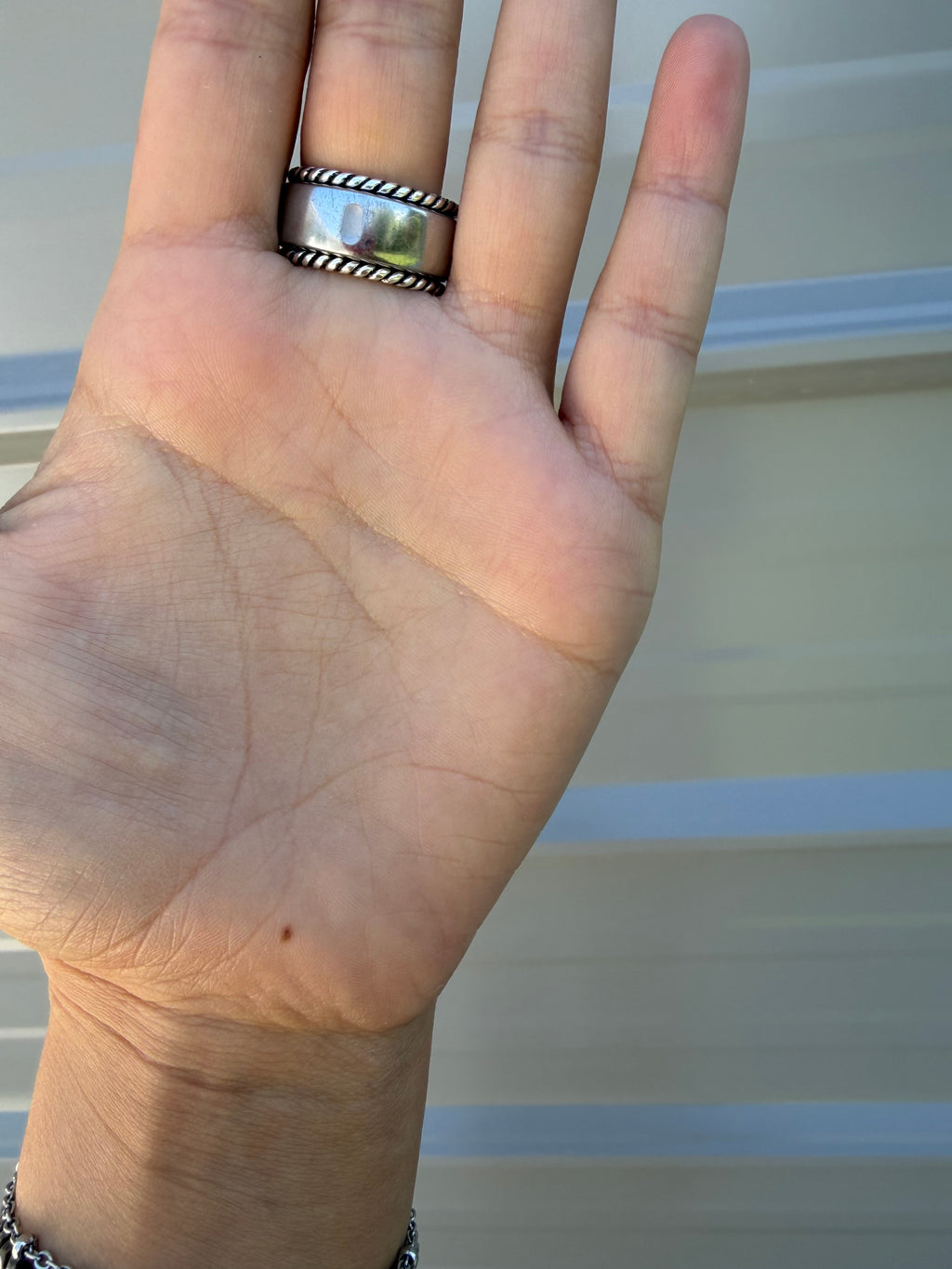 Ocean Eyes oura ring cover