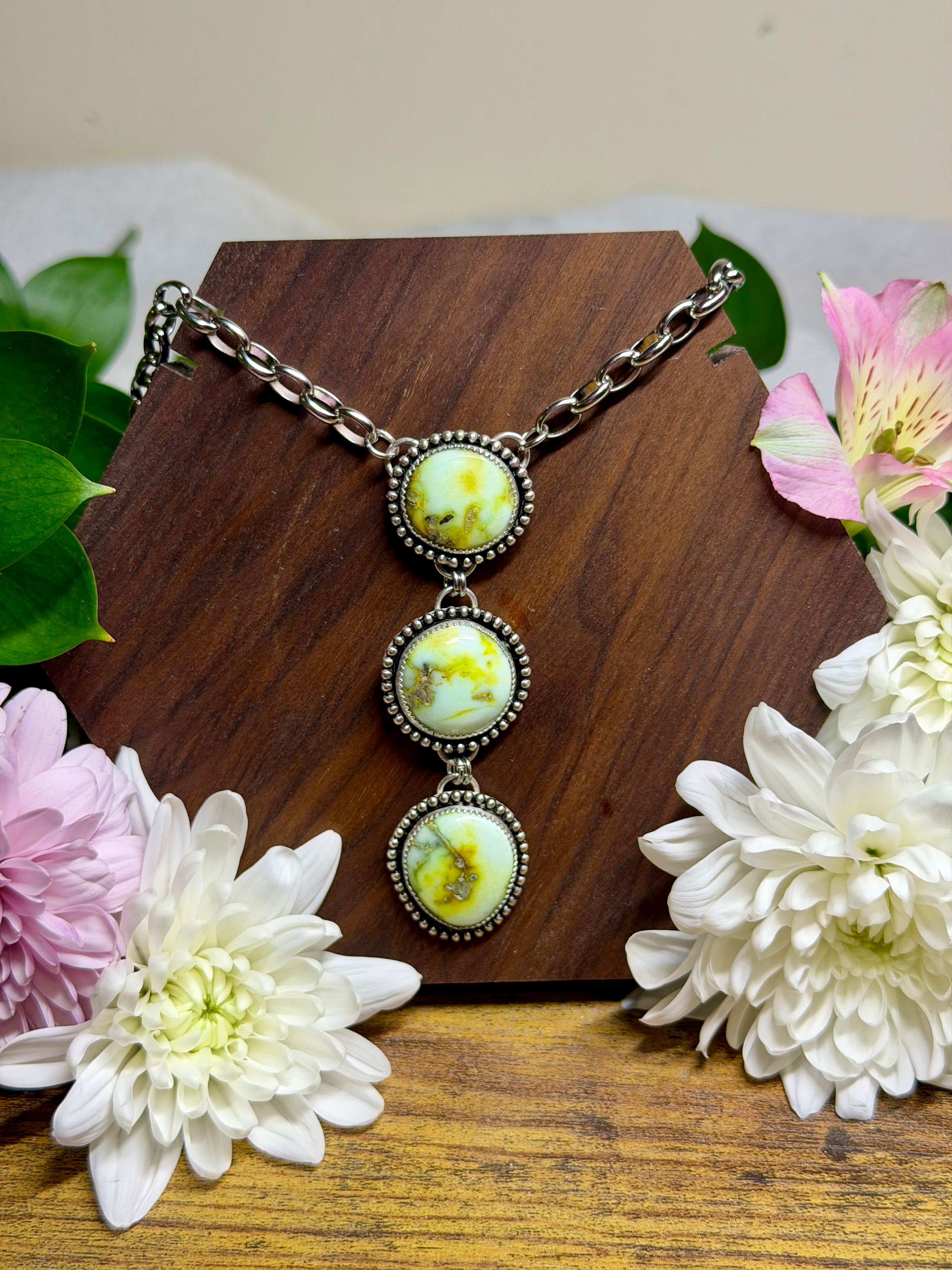 .Bloom Cascade Necklace