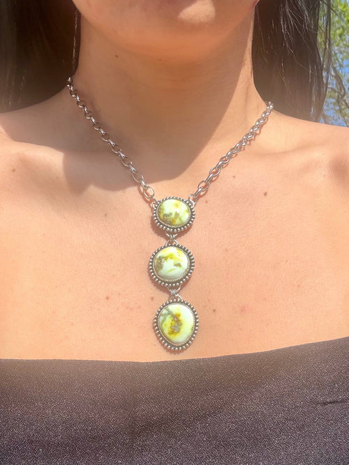 .Bloom Cascade Necklace