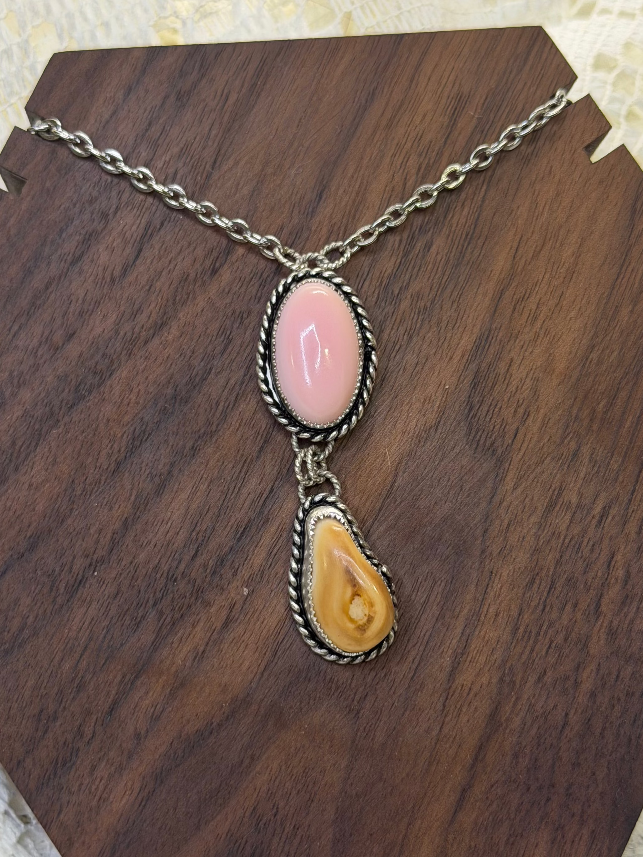 Blushing Ivory Necklace 3